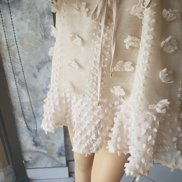 Pretty dress Nude lined flirty mini dress - Picture 10 of 13